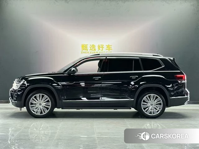 Volkswagen Tourang 2023 Черный из Китая, фото 5
