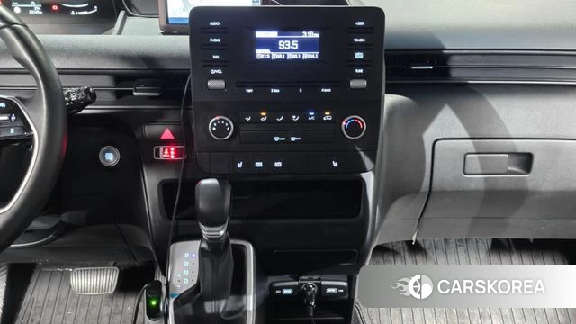 Hyundai Staria 2022 Белый из Кореи, фото 5