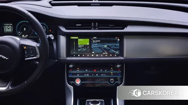 Jaguar XF (X260) 2018 Черный из Кореи, фото 5