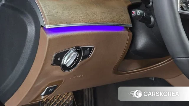 Mercedes-Benz E-Class W213 2023 Белый из Кореи, фото 5