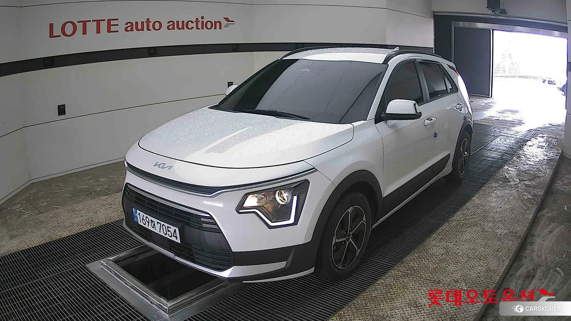 Kia Niro Hybrid 2022 Snow White Pearl (optional) из Кореи, фото 5