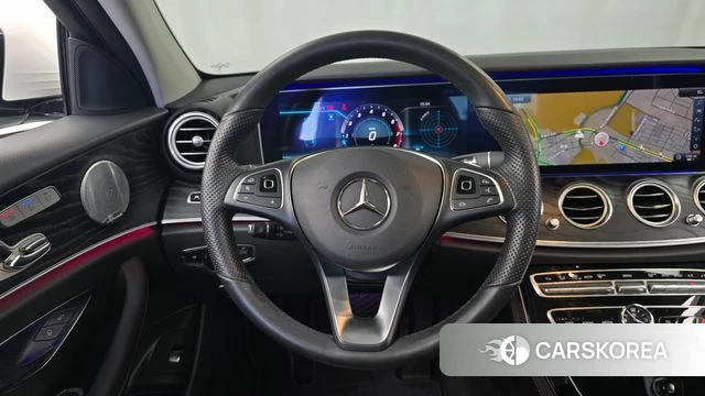 Mercedes-Benz E-Class W213 2018 Белый из Кореи, фото 5