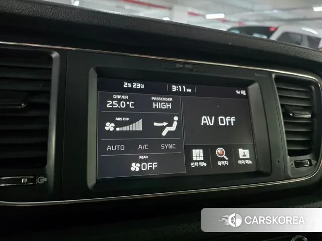 Kia The New Carnival 2018 Белый из Кореи, фото 5