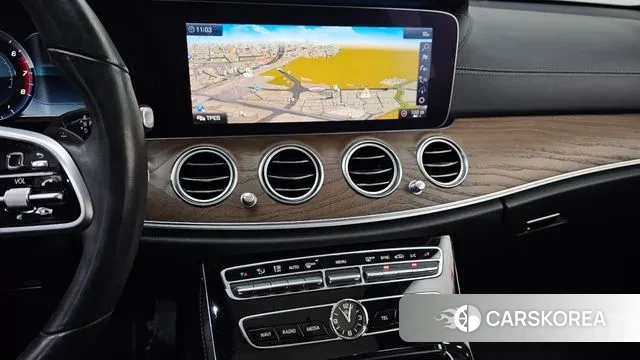 Mercedes-Benz E-Class W213 2019 Белый из Кореи, фото 5