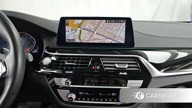 BMW 5 Series (G30) 2020 Синий из Кореи, фото 5