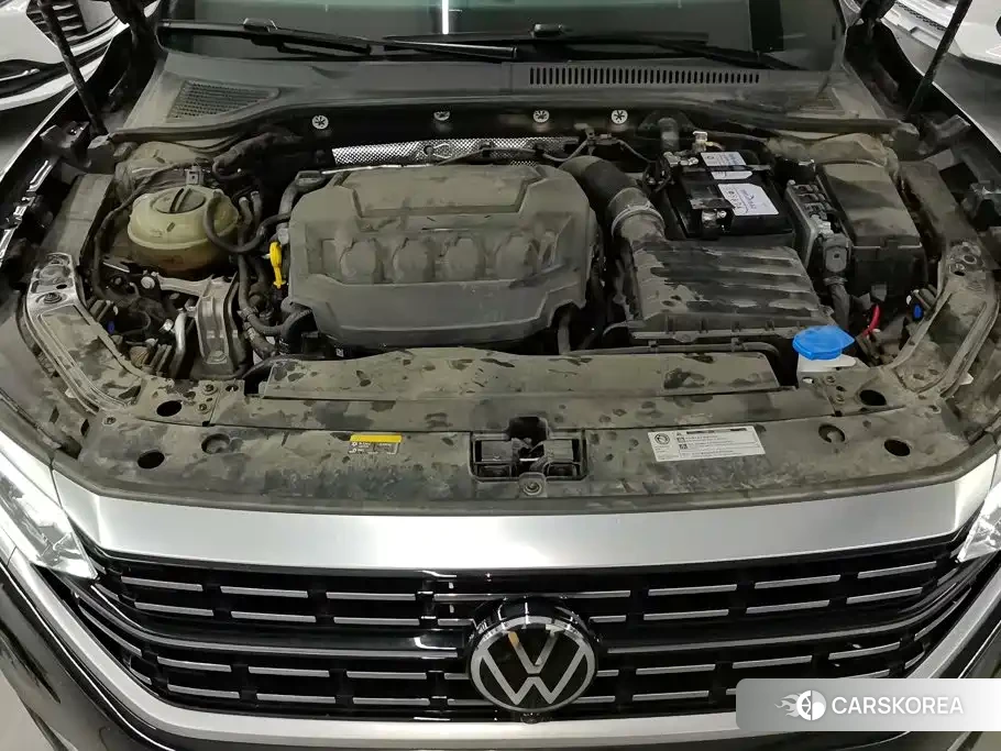 Volkswagen Passat 2024 Белый из Китая, фото 5