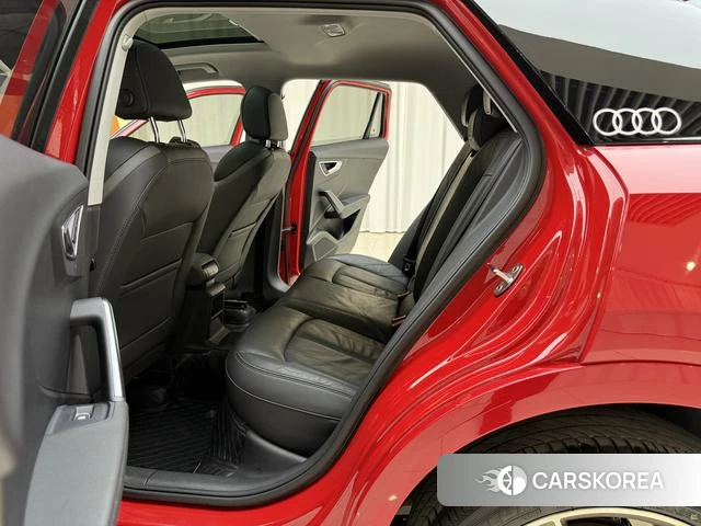 Audi Q2L 2022 Красный из Китая, фото 5