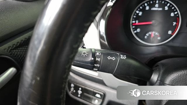 Kia Seltos 2019 Белый из Кореи, фото 5
