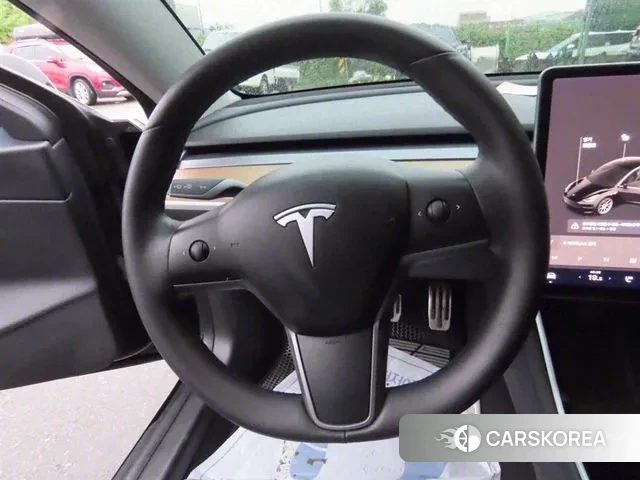 Tesla Model 3 2020 Черный из Кореи, фото 5