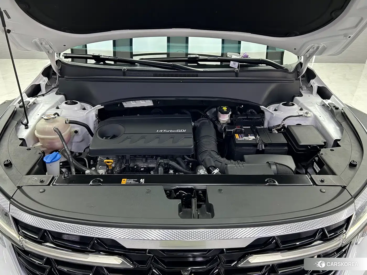 Kia Seltos 2023 Белый из Китая, фото 5