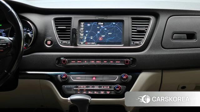 Kia The New Carnival 2019 Белый из Кореи, фото 5