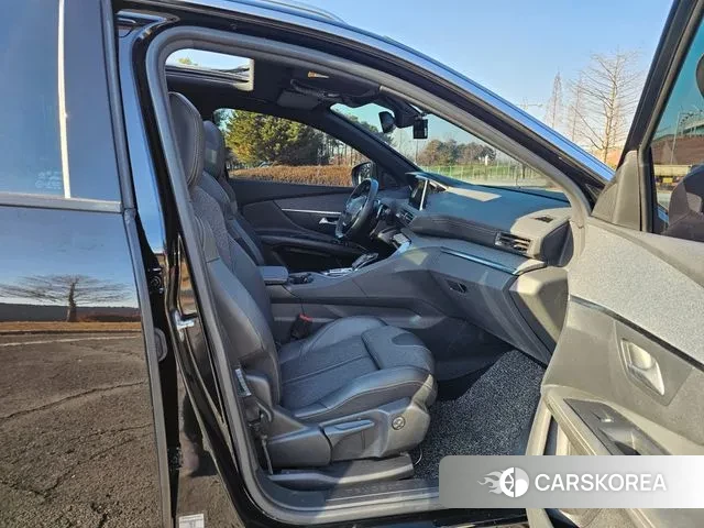 Peugeot 3008 second generation 2021 Черный из Кореи, фото 5