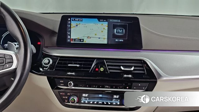 BMW 5 Series (G30) 2018 Серый из Кореи, фото 5