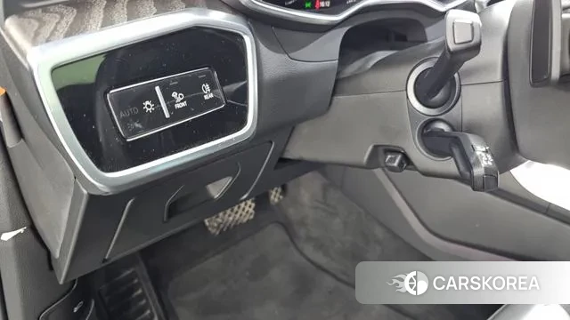 Audi A6 (C8) 2020 Черный из Кореи, фото 5