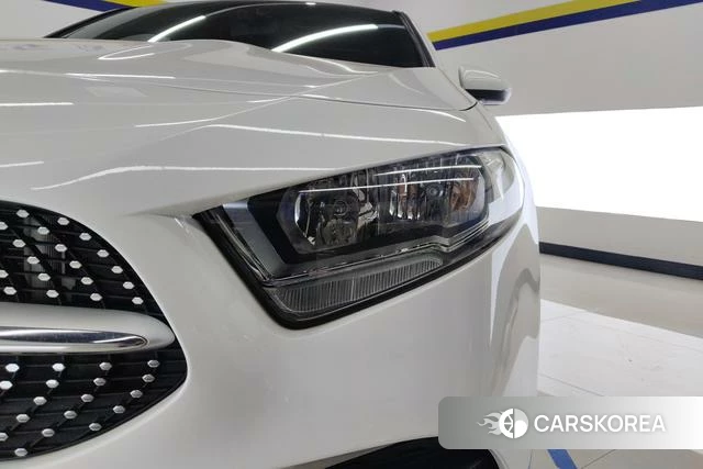 Mercedes-Benz Class A 2021 Белый из Китая, фото 5