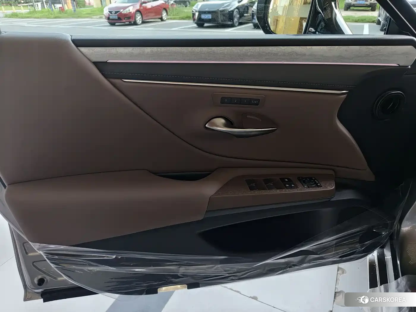 Lexus ES 2026 Silver/gray из Китая, фото 5