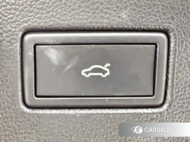 Volkswagen Lingdu 2023 Красный из Китая, фото 5
