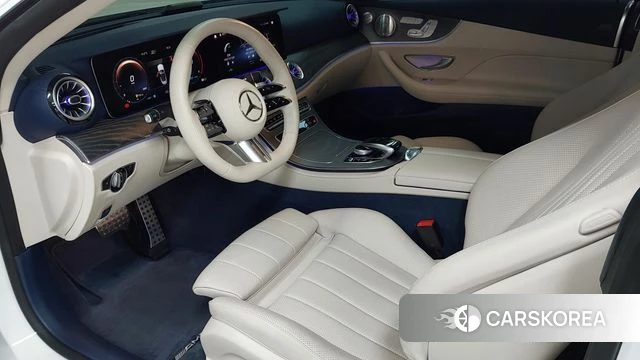 Mercedes-Benz E-Class W213 2023 Белый из Кореи, фото 5