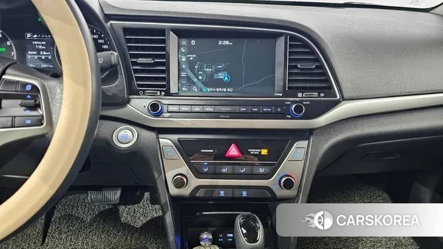 Hyundai Avante AD 2018 Белый из Кореи, фото 5