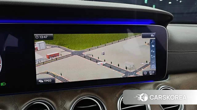 Mercedes-Benz E-Class W213 2018 Белый из Кореи, фото 5
