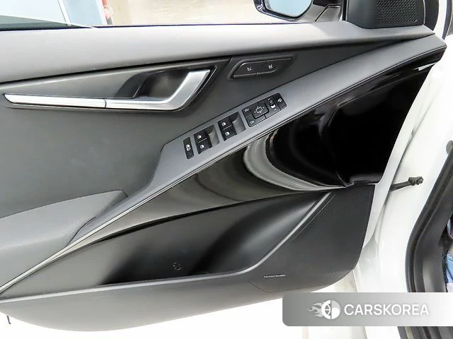 Kia Di Ol Nu Niro 2022 Белый из Кореи, фото 5