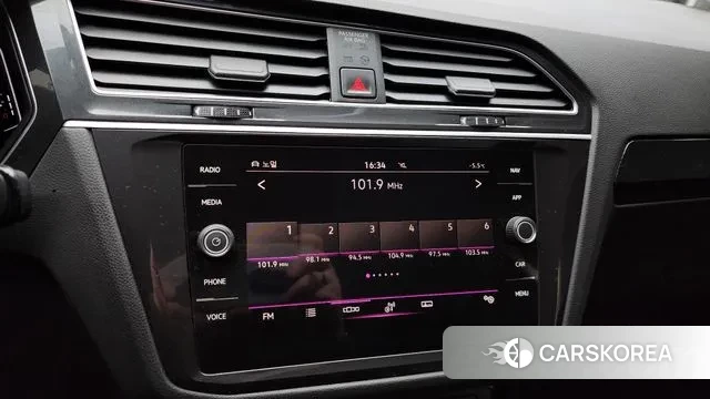 Volkswagen Tiguan second Generation 2021 Серый из Кореи, фото 5