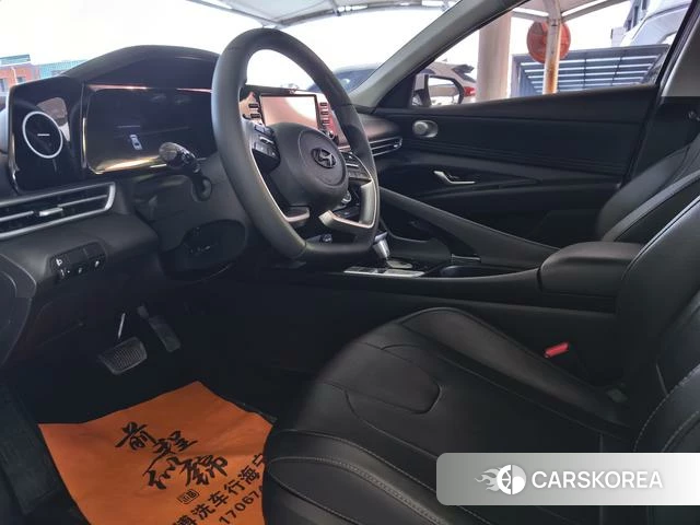 Hyundai Elantra 2023 Белый из Китая, фото 5