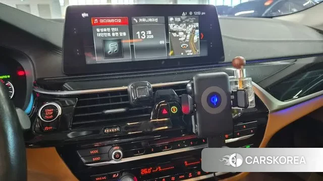 BMW 5 Series (G30) 2018 Белый из Кореи, фото 5