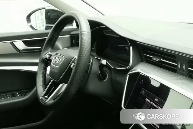 Audi A6L 2022 Черный из Китая, фото 5