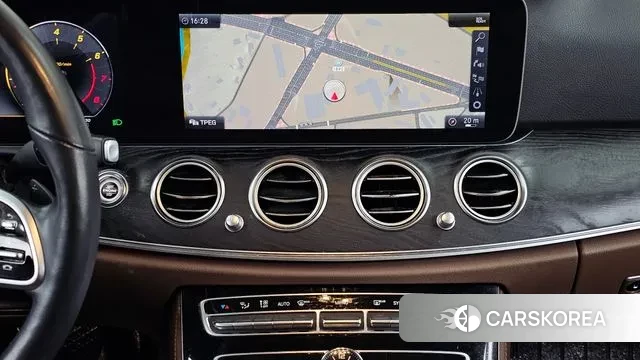 Mercedes-Benz E-Class W213 2019 Белый из Кореи, фото 5