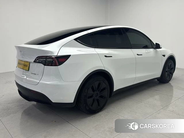 Tesla Model Y 2024 Белый из Китая, фото 5