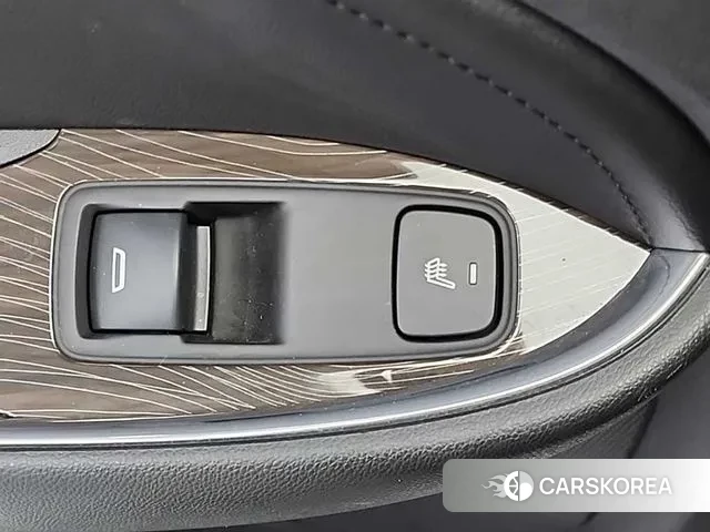 Chevrolet (GM Daewoo) All New Malibu 2018 Белый из Кореи, фото 5