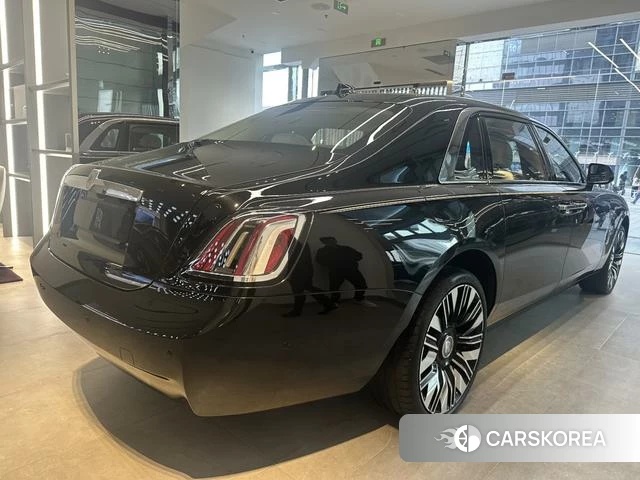 Rolls-Royce Gust 2024 Черный из Китая, фото 5