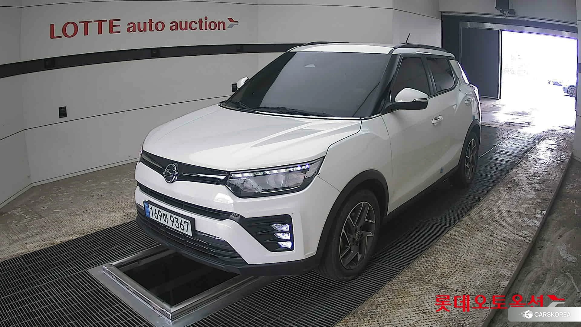 SsangYong Tivoli 2022 Grand White из Кореи, фото 5