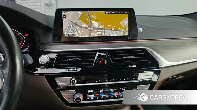 BMW 5 Series (G30) 2020 Серый из Кореи, фото 5
