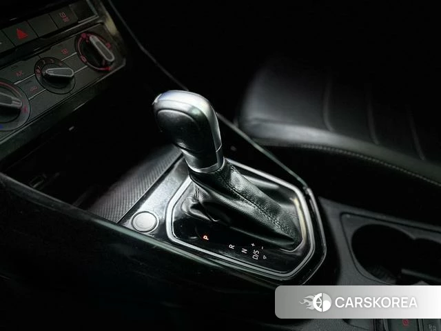 Jetta VS7 2022 Темно-серый из Китая, фото 5