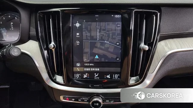 Volvo V60 Cross-Country 2nd Generation 2019 Черный из Кореи, фото 5