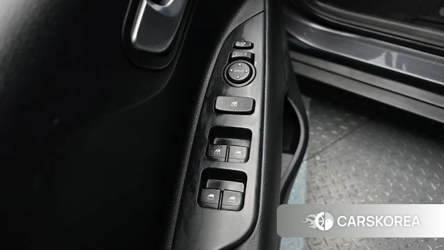 Kia Stonic 2020 Серый из Кореи, фото 5