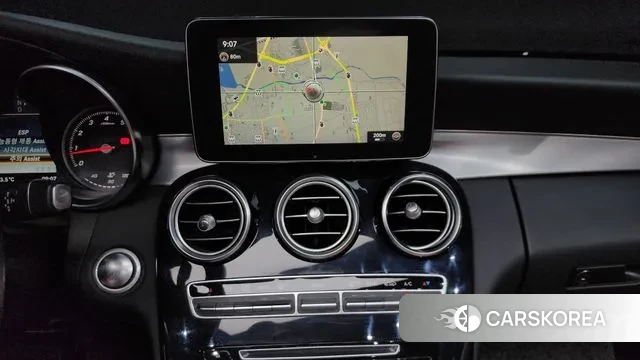 Mercedes-Benz C-Class W205 2018 Белый из Кореи, фото 5