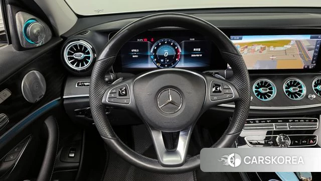Mercedes-Benz E-Class W213 2018 Белый из Кореи, фото 5