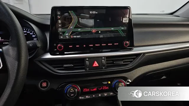 Kia The New K3 2nd generation 2021 Белый из Кореи, фото 5