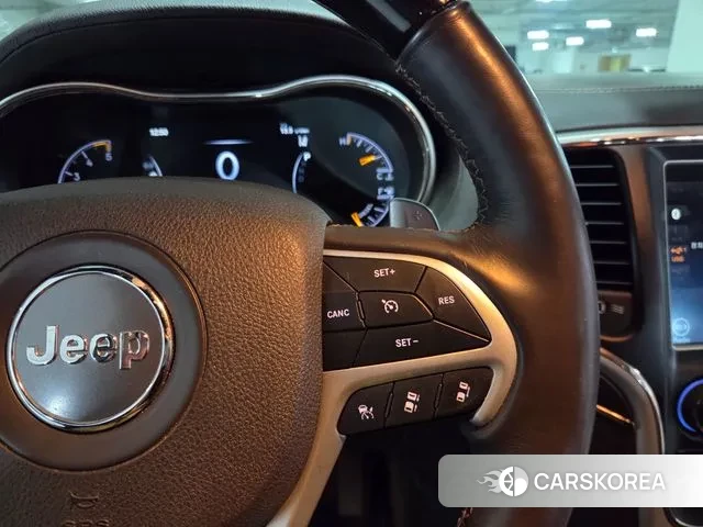 Jeep Grand Cherokee 2018 Серый из Кореи, фото 5