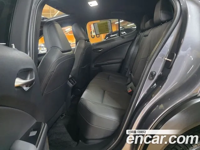 Lexus UX300e 2022 Серый из Кореи, фото 5