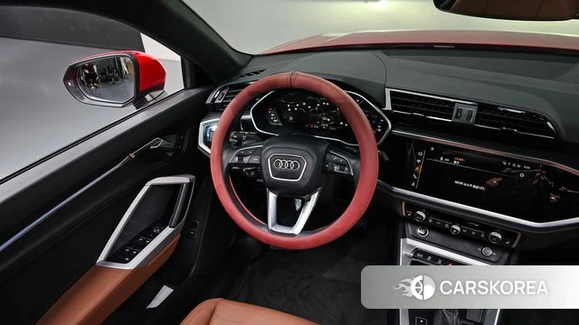 Audi Q3 (F3) 2022 Красный из Кореи, фото 5