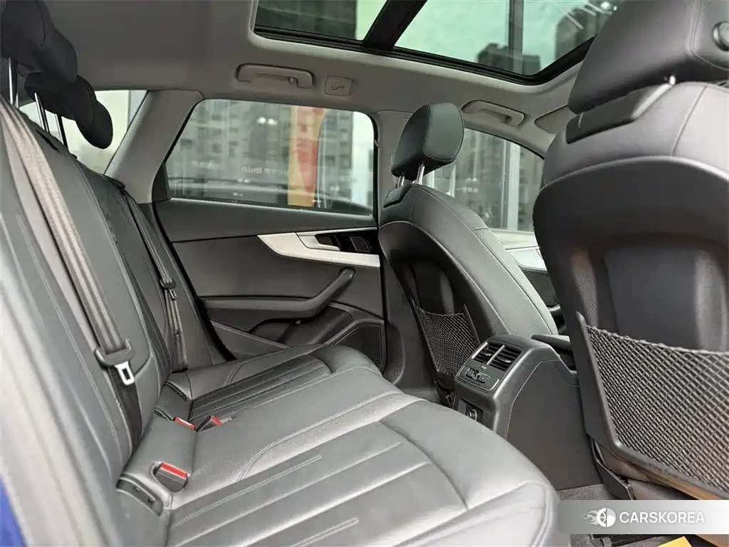 Audi A4L 2023 Синий из Китая, фото 5