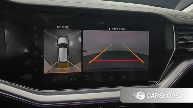 Volkswagen Touareg 3rd generation 2021 Серый из Кореи, фото 5