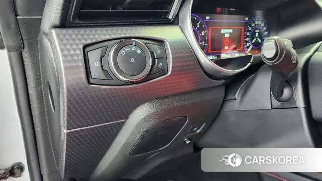 Ford Mustang 2019 Белый из Кореи, фото 5