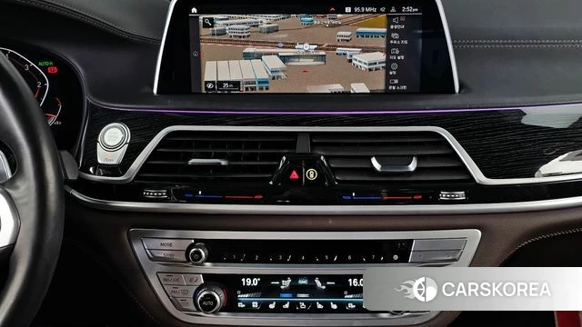 BMW 7 Series (G11) 2019 Белый из Кореи, фото 5