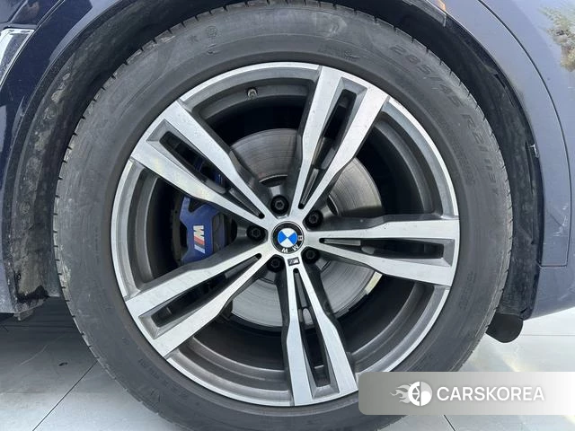 BMW X7 2022 Черный из Китая, фото 5