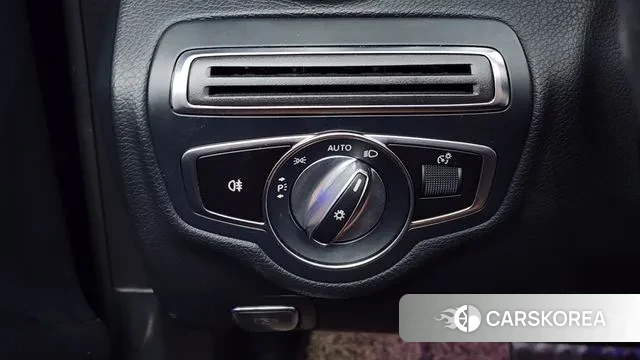 Mercedes-Benz C-Class W205 2019 Синий из Кореи, фото 5